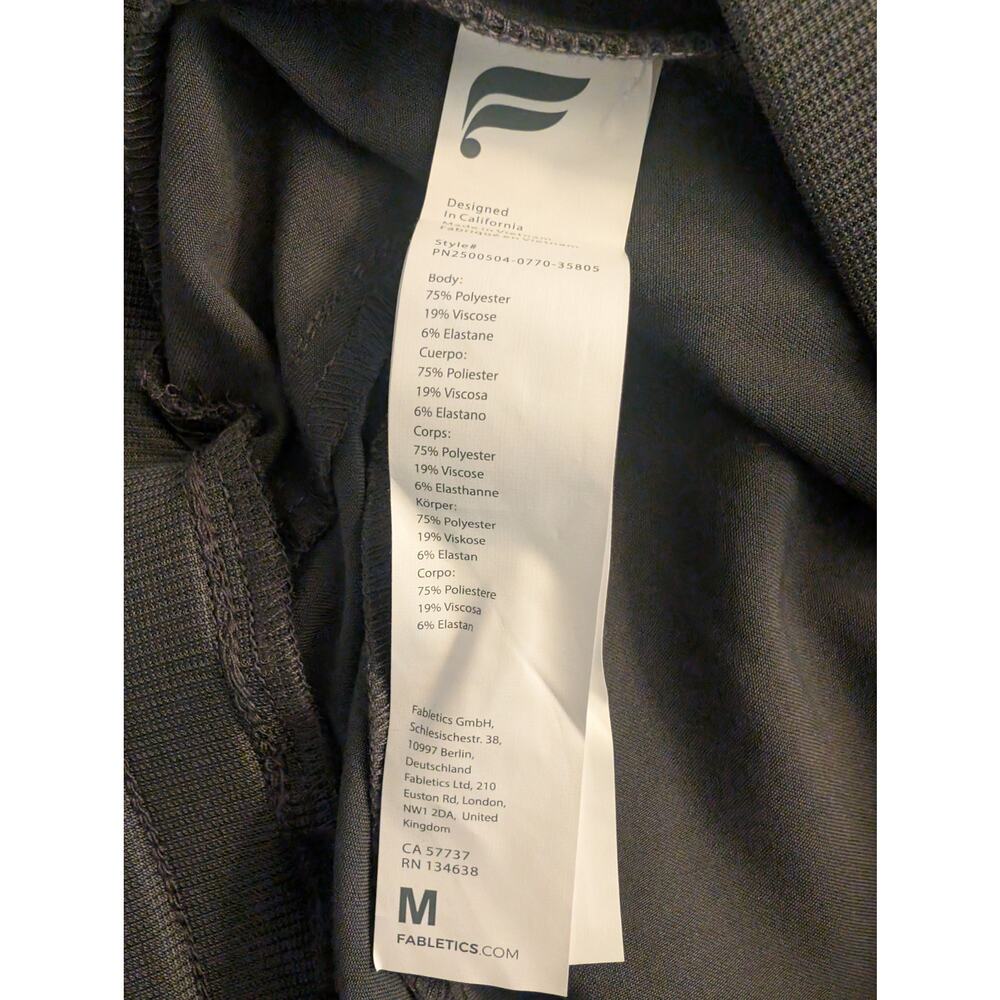 Fabletics Gray Scrub Pants Medium Short - image 4